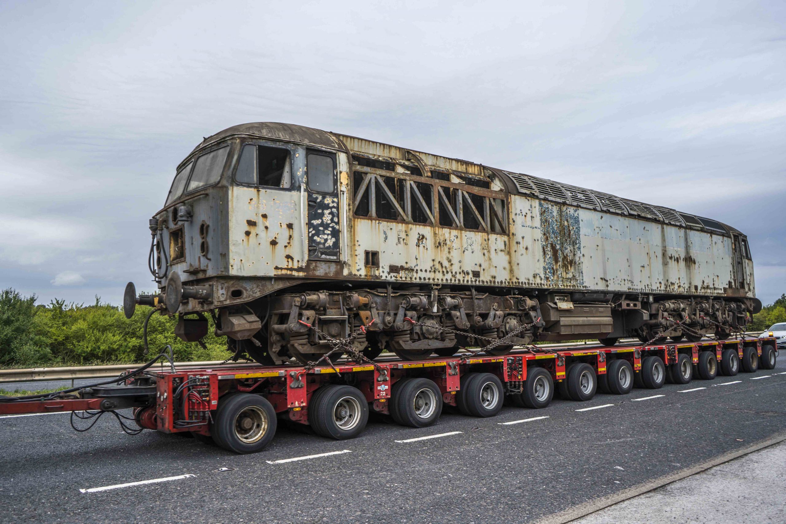 10/09/18: Recent road move of 56128 to EMD, Longport (2)